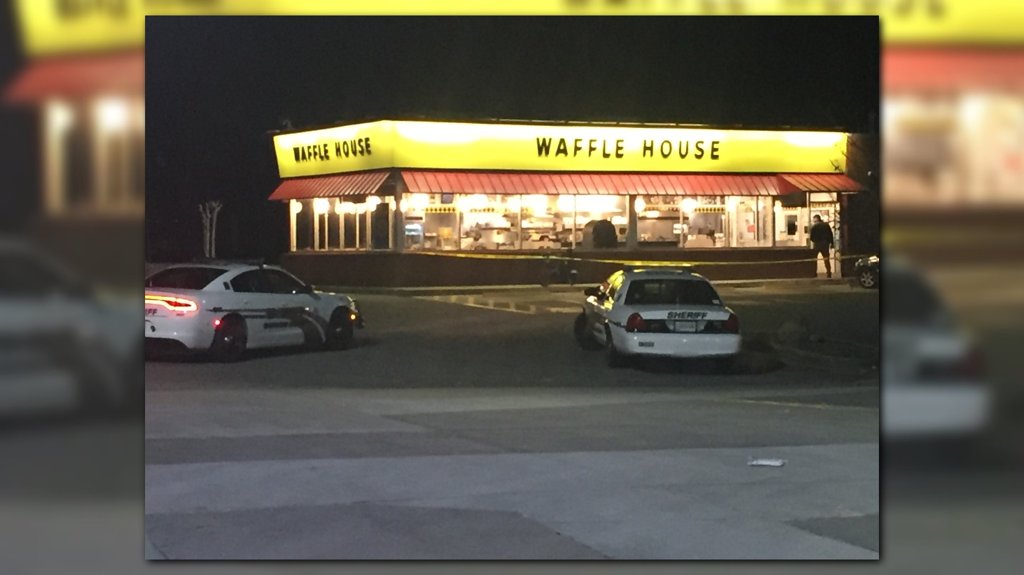 Two men wearing dark hoodies and armed with semi-automatic handguns tried to hold up an Acworth Waffle House early Saturday morning.