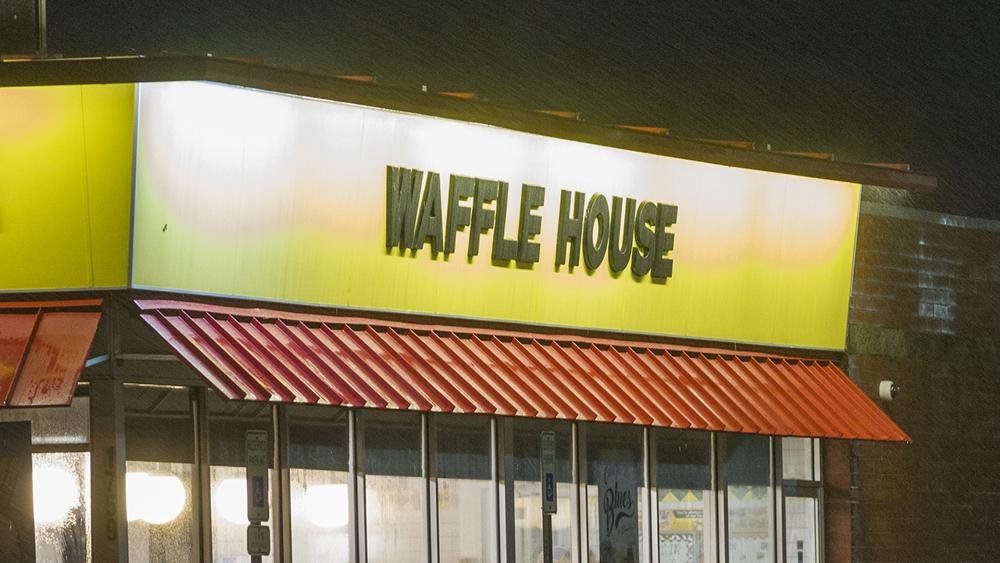 Man tries to rob Waffle House with BB gun, gets shot by customer    