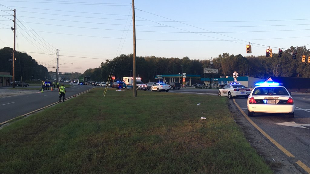Pedestrian hit and killed at Macon intersection    
