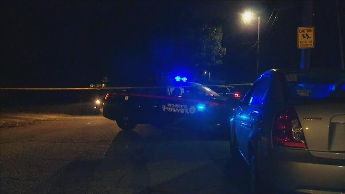 Man shoots police cruiser prompting SWAT situation in SW Atlanta