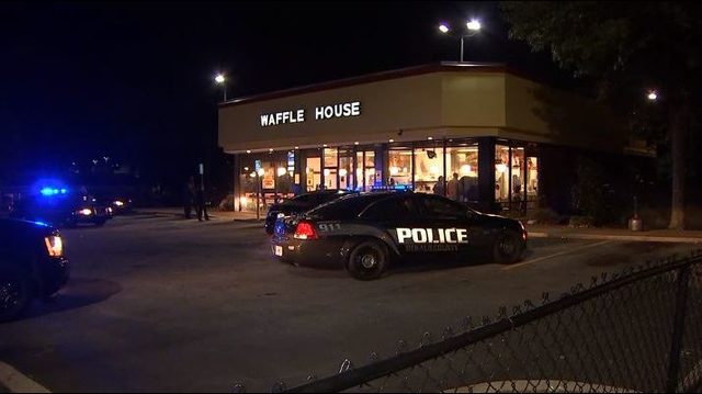 Waffle House employee shot in attempted robbery  