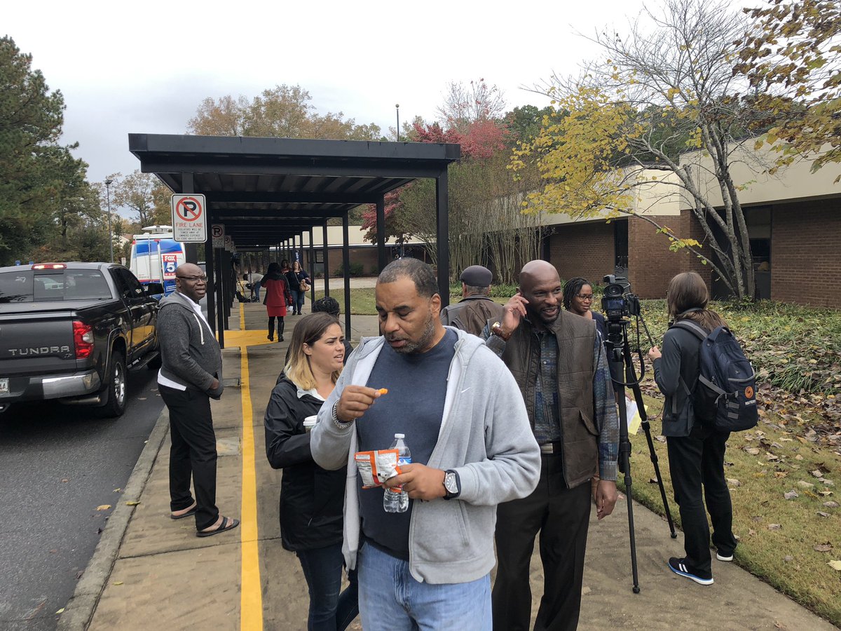 At Annistown Elementary School in Snellville, GA, where hundreds of voters have waited 4.5 hours to vote today because electronic voting machines weren't working   