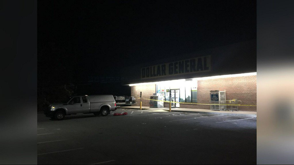 Suspect at large after armed robbery at Warner Robins Dollar General    