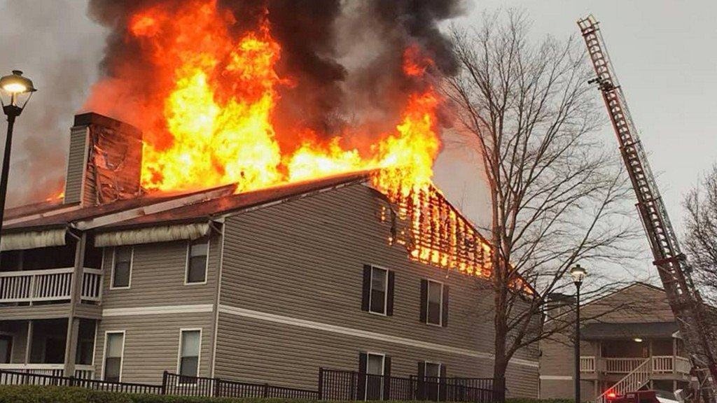 Roswell apartment fire damages 20 units    