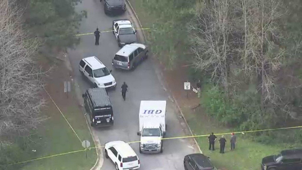 Man found dead in Newnan had no obvious trauma, officials say    