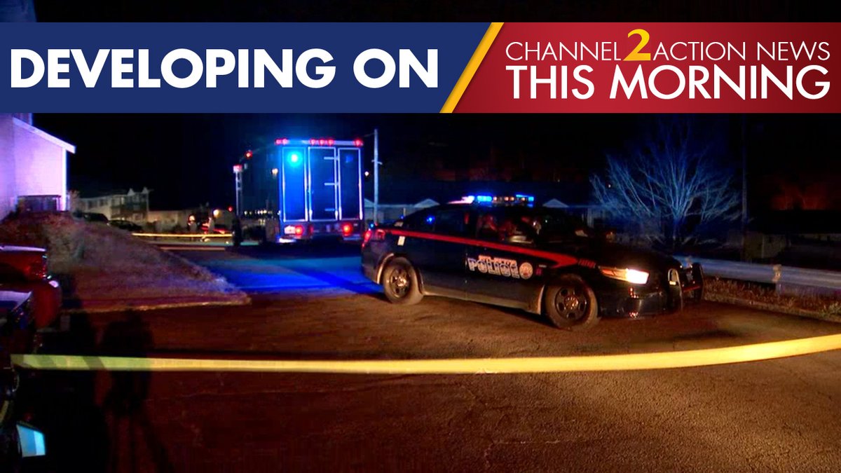 4 people shot,1 dead; Police searching for shooter 