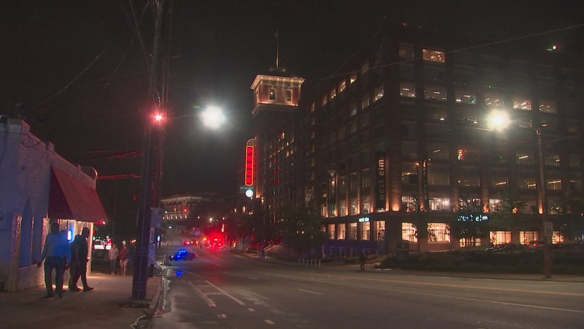 2 people injured when gusts of wind blow canopy from Ponce City Market 