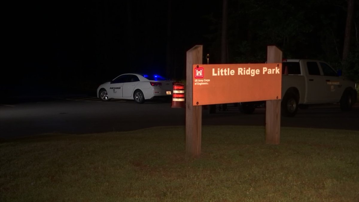 Boating accident leave 2 men missing at Lake Lanier   Search to resume Thursday morning    