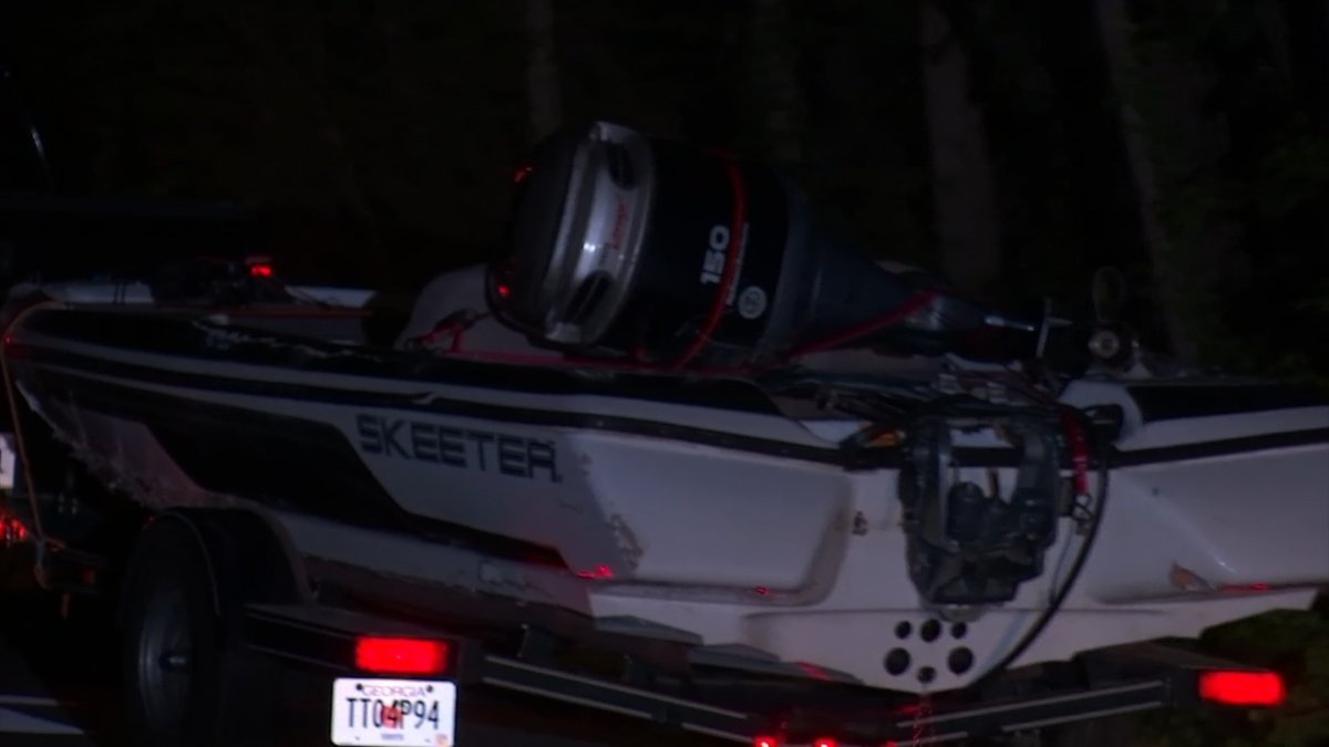 Boating accident leave 2 men missing at Lake Lanier   Search to resume Thursday morning    