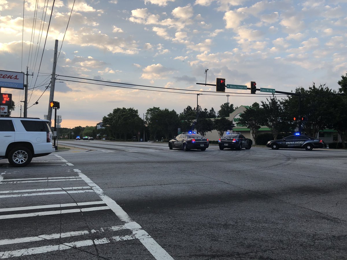 Dekalb Police confirmed a bomb threat was made here at the Kroger on Flat Shoals Pkwy in Decatur
