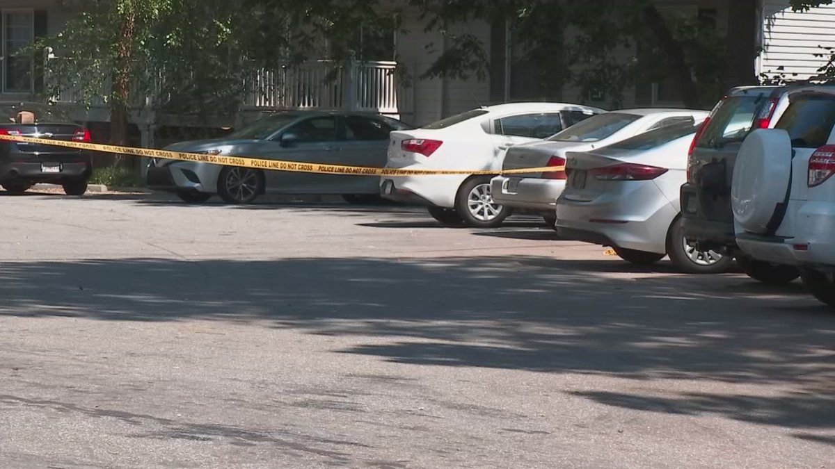 Woman found dead inside vehicle at Marietta apartment complex    