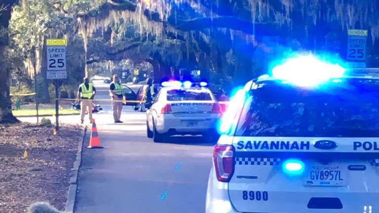 Crash with serious injuries reported in Savannah    
