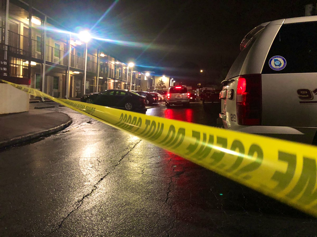 Forest Park police conducting shooting investigation at the Home Lodge on Old Dixie Road. Another shooting investigation on hwy 675S at Forest Parkway, believed to be connected.