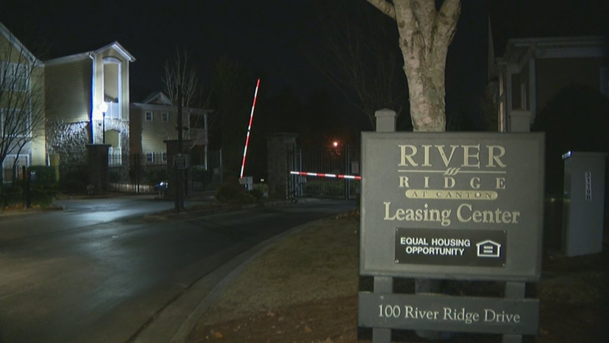 Police have a man in custody after a standoff that lasted several hours at a Cherokee County apartment complex Tuesday night.