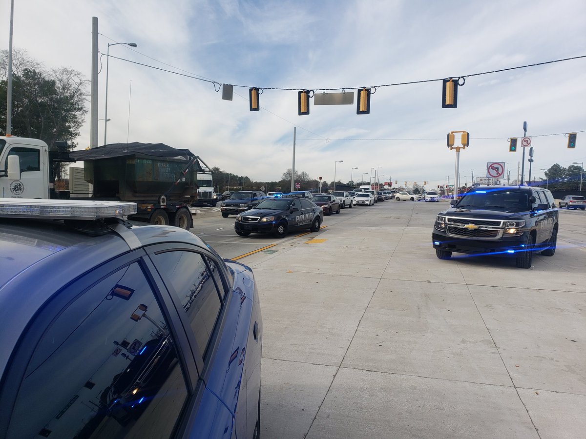 Investigators from Clayton county are on the scene. DeKalb Police say the chase started in Clayton. One man was shot on 285 and transported. Suspect car crashed on Flat Shoals Road.