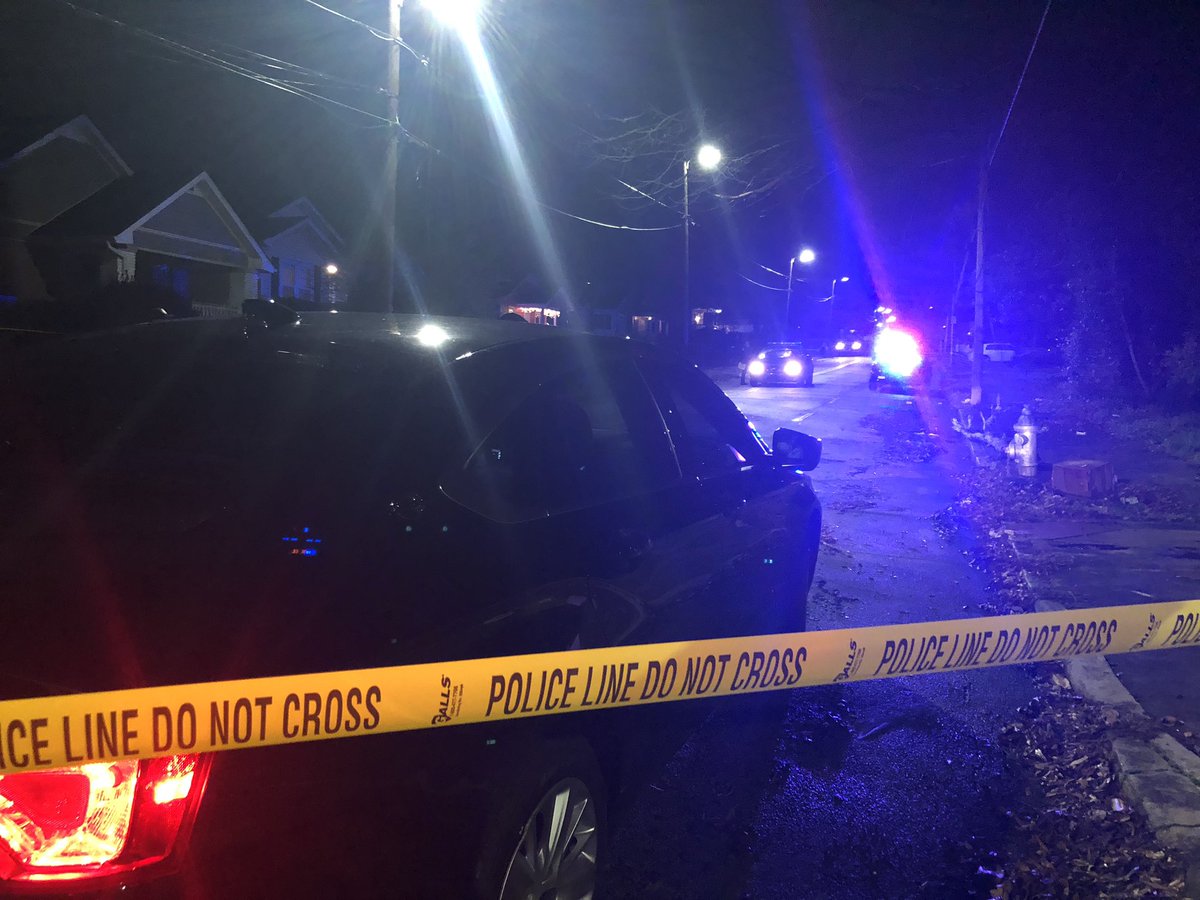 Double shooting on Washington Street in SW Atlanta. One person killed, police say she's a juvenile and one man in critical condition at Grady. He's mid 20's. Just confirmed by APD.