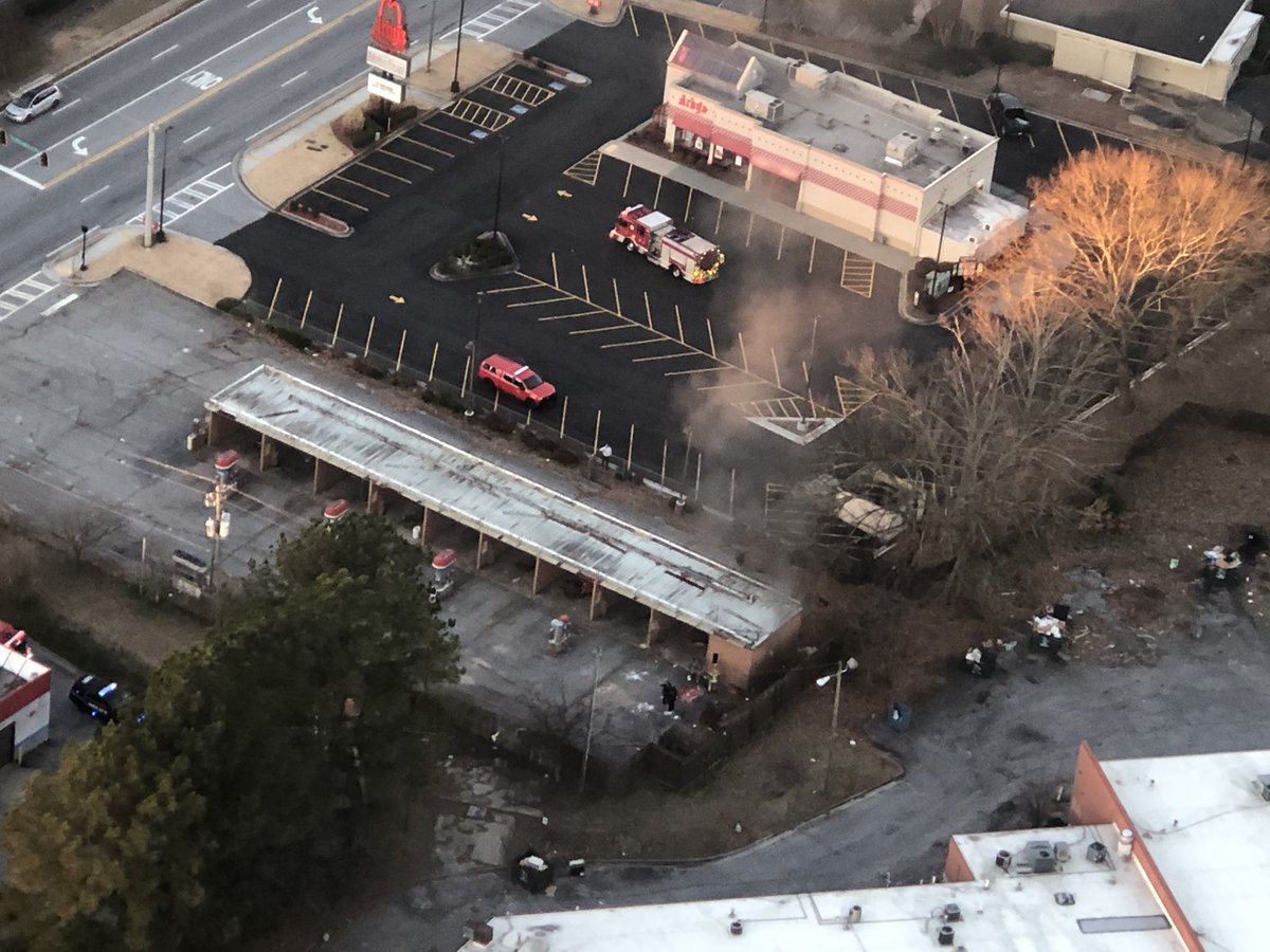Many Displaced After Fire At Apartment Complex In Sw Atlanta On The 2900 Block Of Martin Luther King Drive Atlanta Georgia News From Georgia Source Of News From Georgia With Live Map