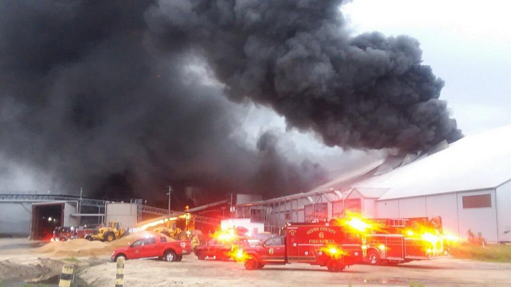 FIRE PHOTOS - sent to us by a @FCN2go viewer of the warehouse fire in Brunswick Ga
