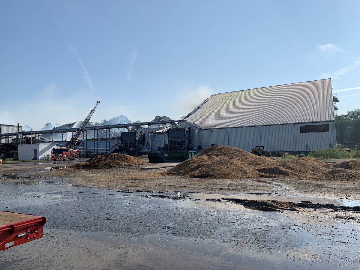 The Savannah Firefighters who pumped river water used to fight the warehouse fire at the Brunswick Port Sunday night and Monday morning have cleared the scene. They are on their way back to Savannah with our industrial firefighting equipment
