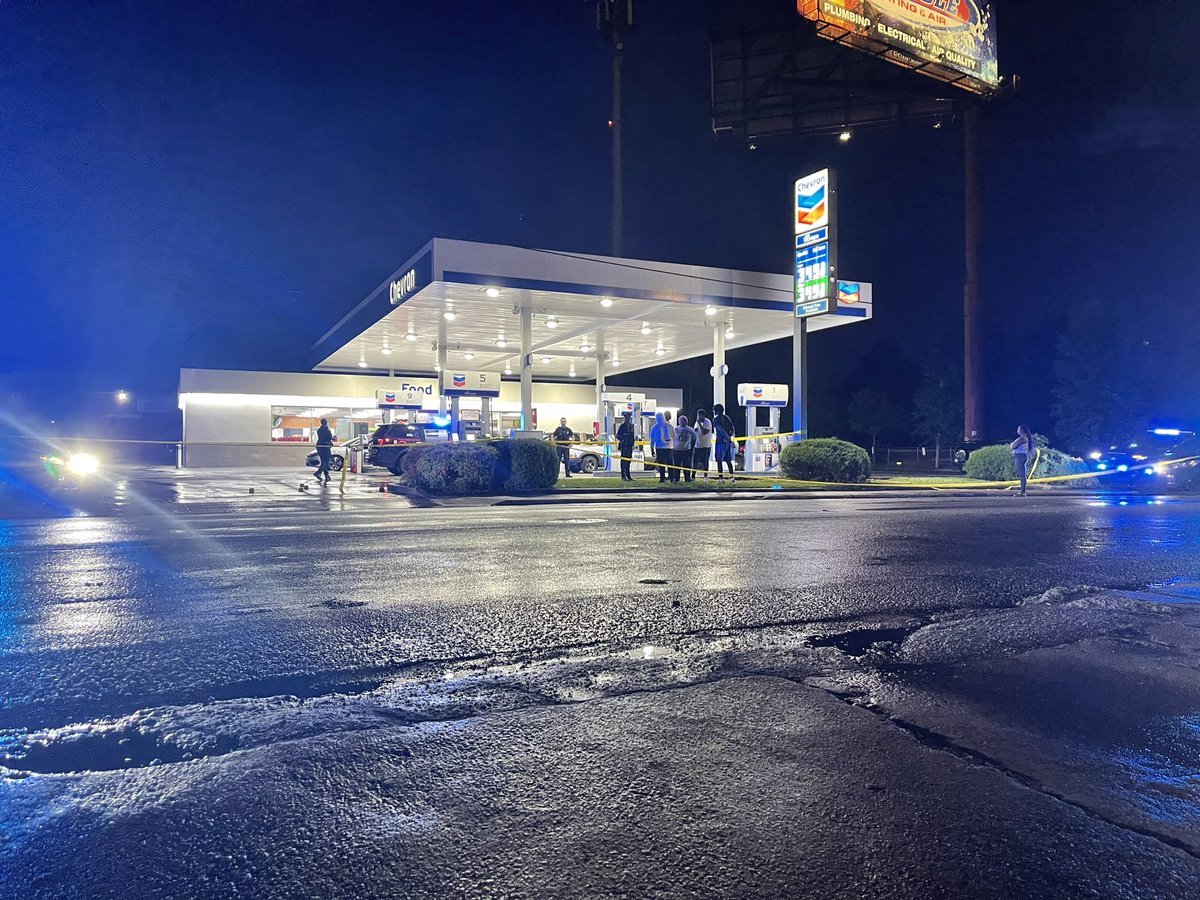 An active scene at the Chevron gas station on Piedmont Circle NE 