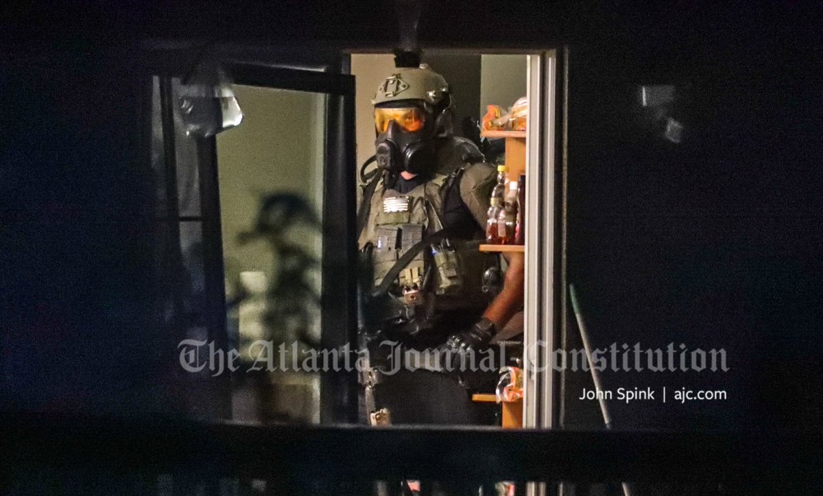 Man taken into custody after hourslong SWAT standoff in Cobb