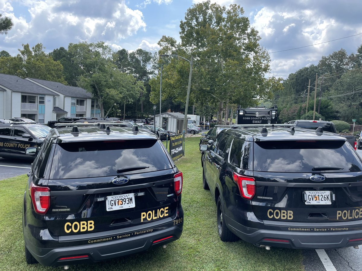 Shots fired at hostage standoff. SWAT now on scene at Concord Crossing Apts. 