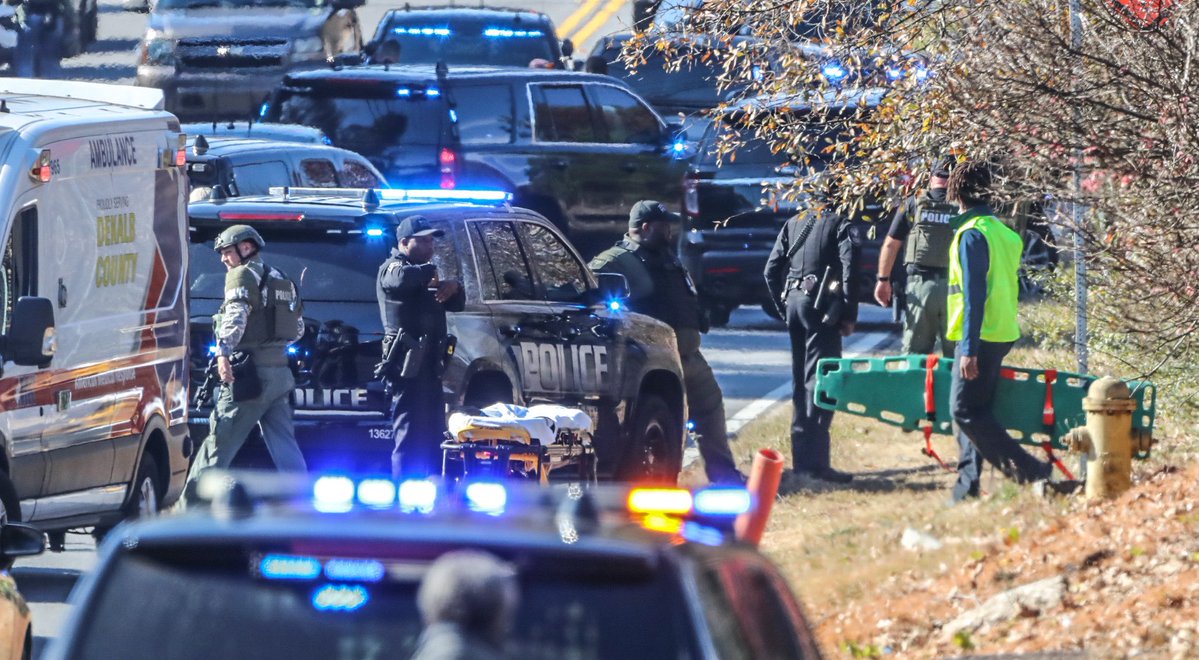 Suspect accused of shooting 2 DeKalb investigators found dead -  Lithonia