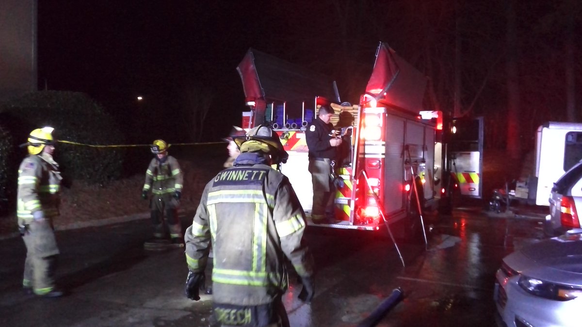 Gwinnett County firefighters battled an early morning blaze Thursday that damaged four apartment units in Norcross.