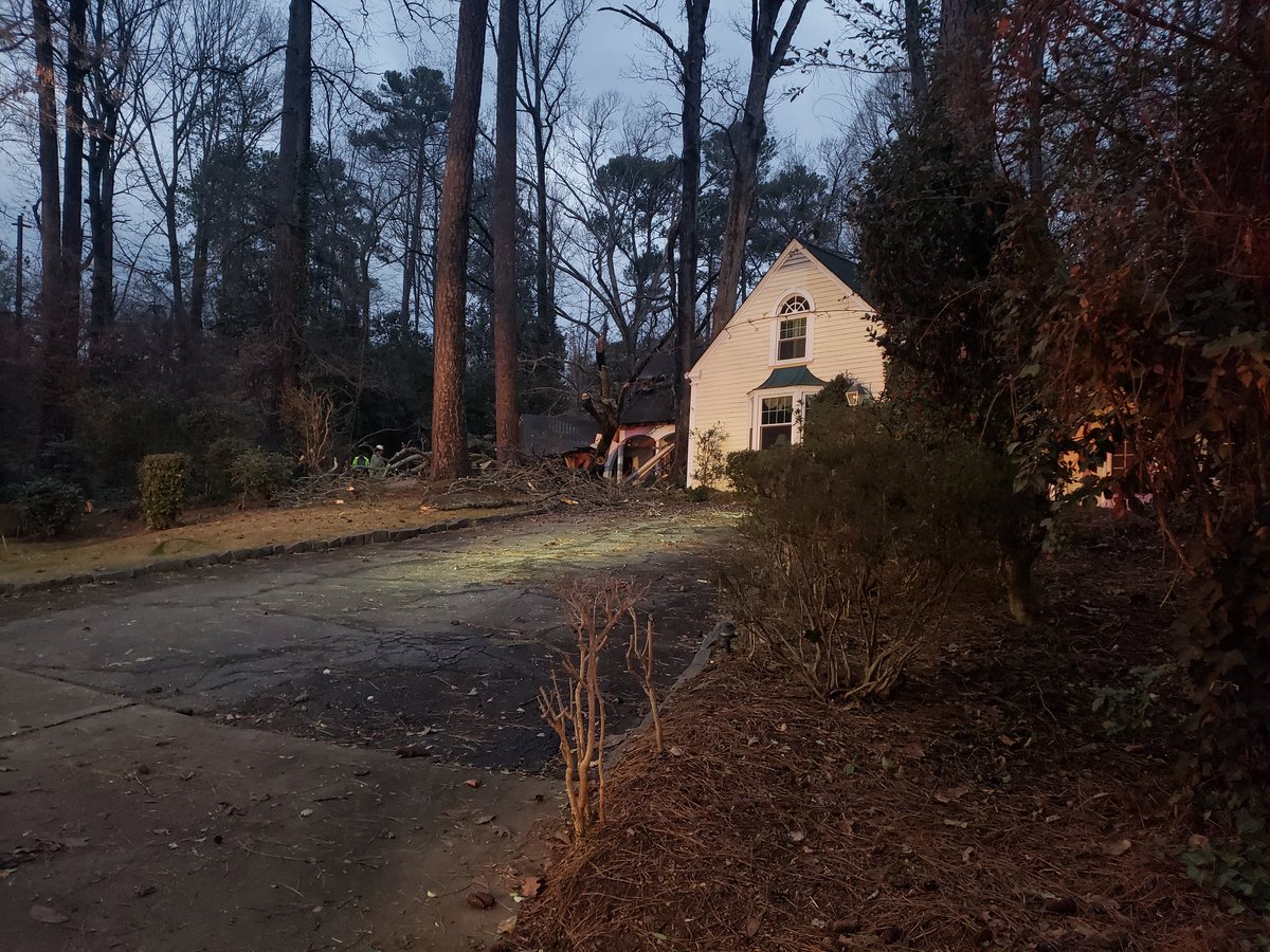 @ATLFireRescue responding to reports of a tree on a home on Old Ivy Road in Buckhead. Our crew just arrived on scene and can see law enforcement sifting through the damage. Not clear if anyone is injured ar this point