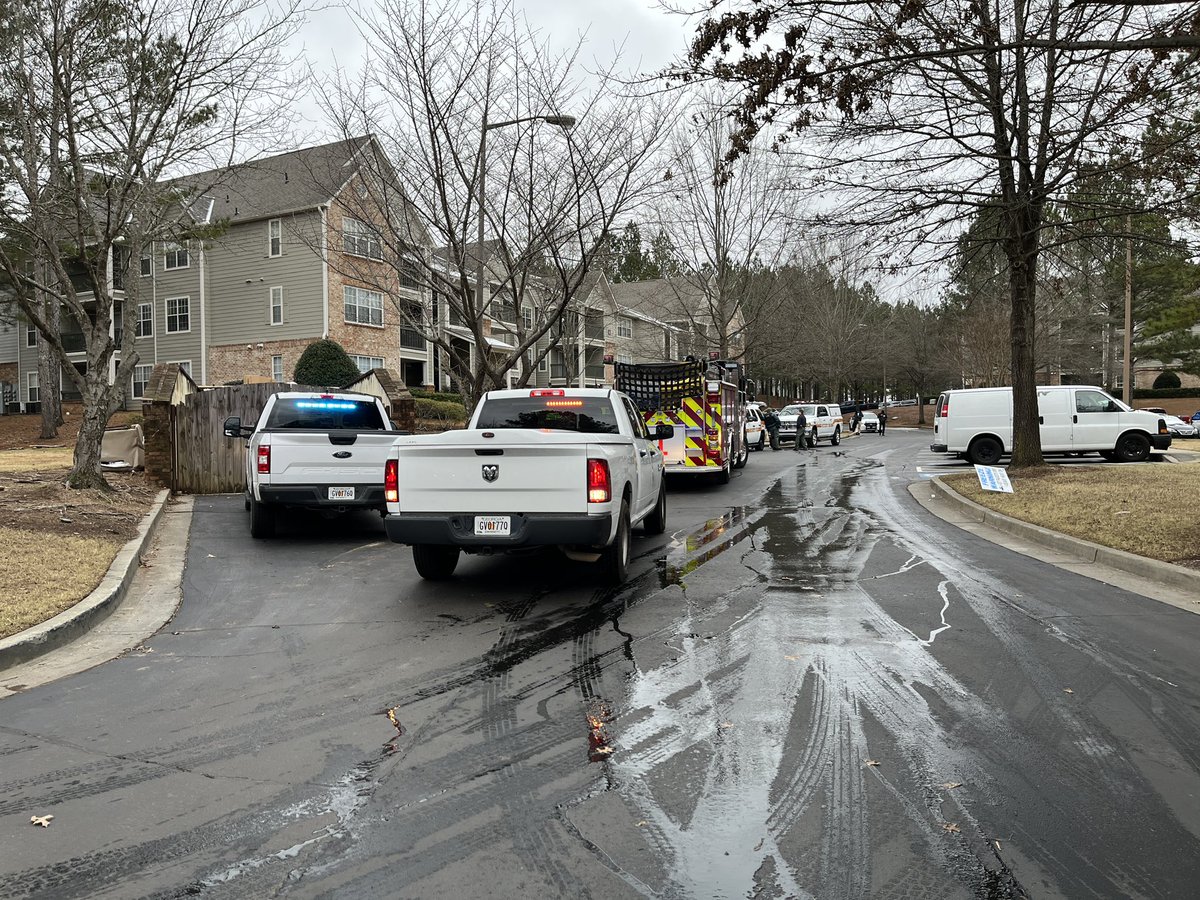 Neighbors say gunman in SWAT standoff at Gwinnett apartment complex shot at officers when they tried to go in. Happening since around 5:30a and multiple buildings evacuated