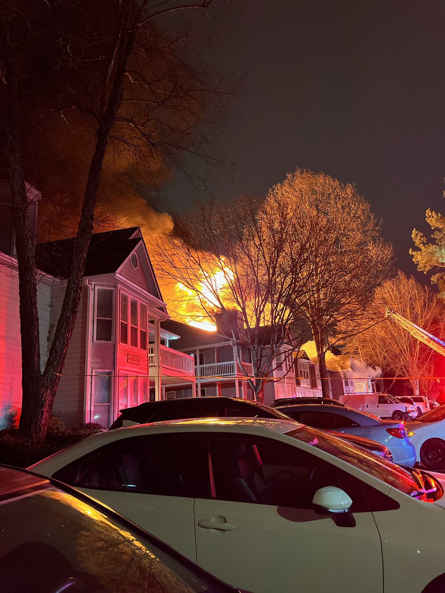 Alpharetta apt building a total loss after fire breaks out. All 10 units destroyed. Luckily everyone got out unharmed.