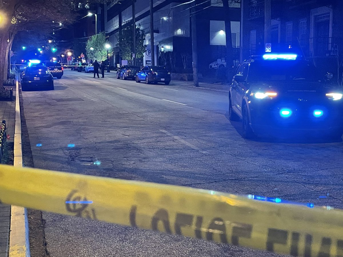 One man is dead in what @Atlanta_Police believe is a targeted shooting on Juniper Street in Midtown.  Investigators are currently looking at surveillance video to track down the suspect