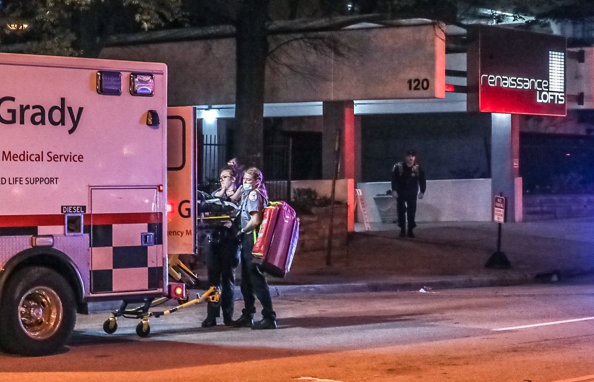 Atlanta police investigate shooting at downtown lofts at the corner of Ralph McGill Boulevard and Piedmont Avenue in the SoNo district