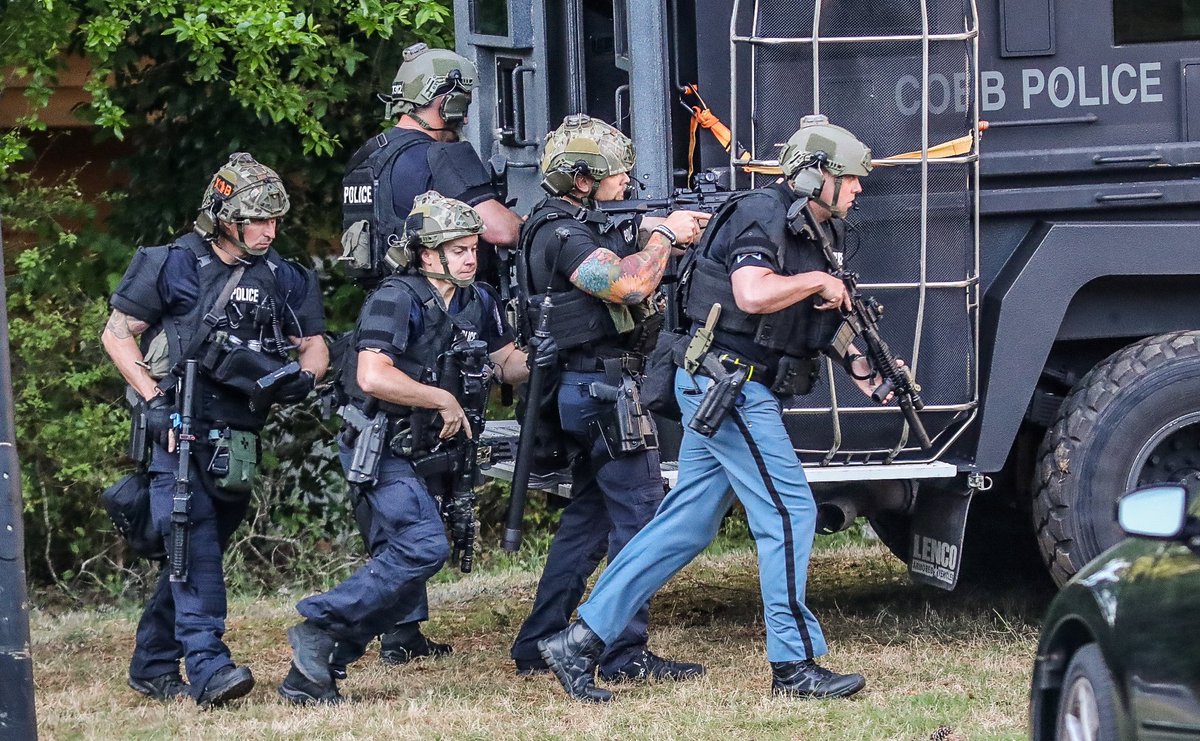 SWAT standoff over at Cobb County apartment complex. Man in custody 