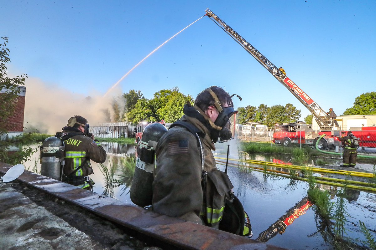 Milledge Street shutdown as EastPoint firefighters battle trailers on fire in industrial area