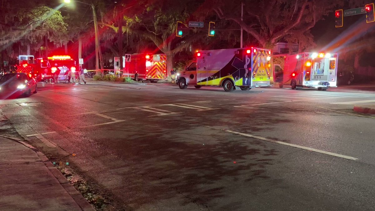 A crash near Paulsen and Victory Dr. has the road shut down. There's a heavy police and fire presence. You won't be able to get through from Atlantic to Paulsen on Victory.