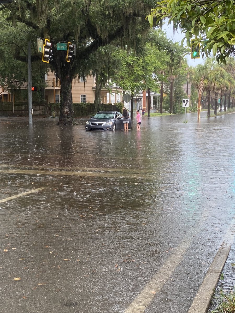 Heavy rains have caused flooding at MLK and Victory in Savannah- causing a car to stall out in the floods.   There's been consistent downpours for about two hours now