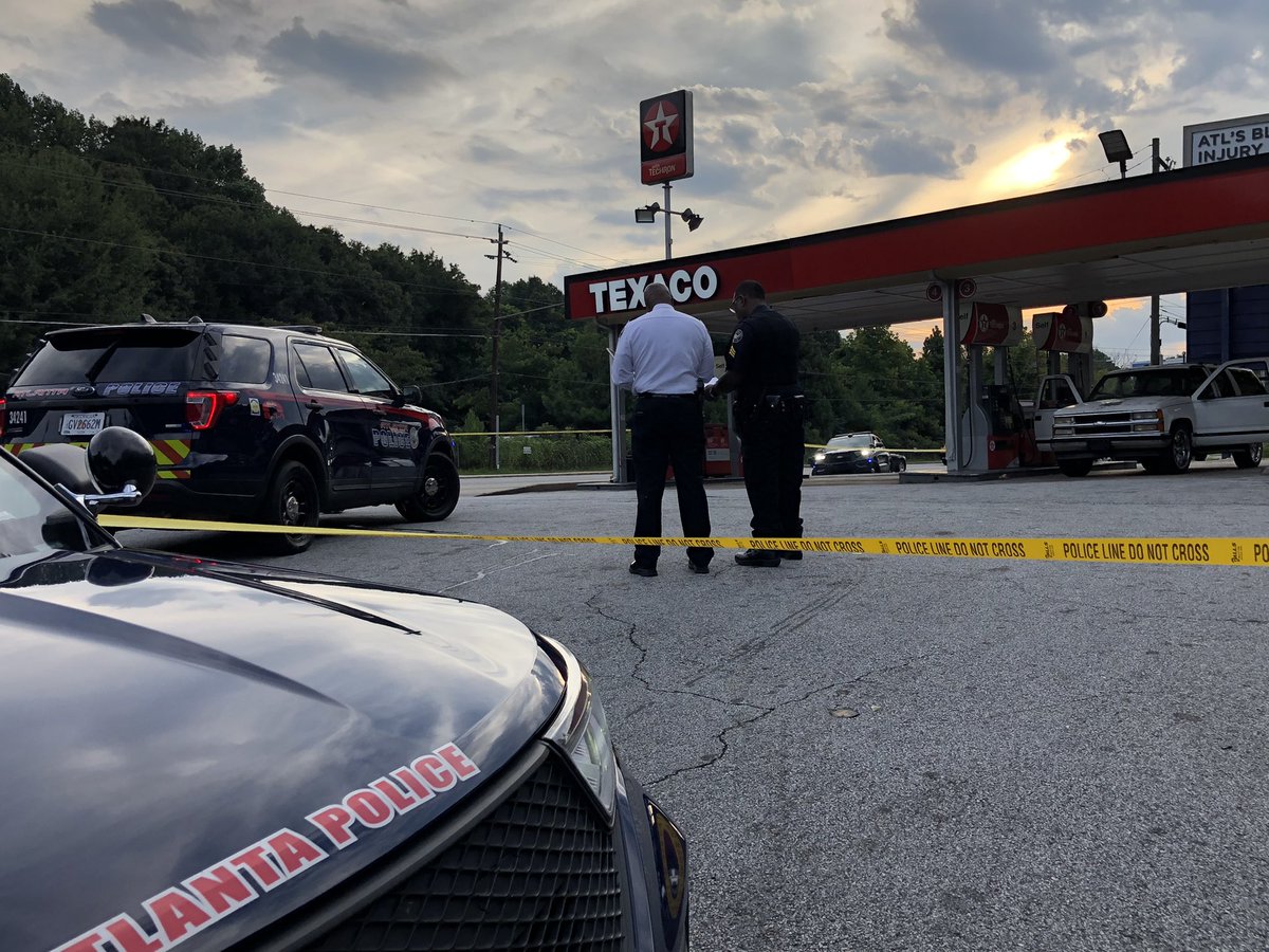 Atlanta Police are responding to a stabbing at Texaco on MLK Drive and Peyton Place. Just a block away, they're also investigating a shooting at an apartment complex. They are still working to see if the situations are connected