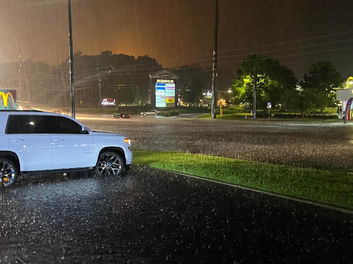 More pictures from flooding on Zebulon Road in Macon last night. Thanks to Cierra Heald for sending them in.   The Flash Flood Warning was allowed to expire overnight