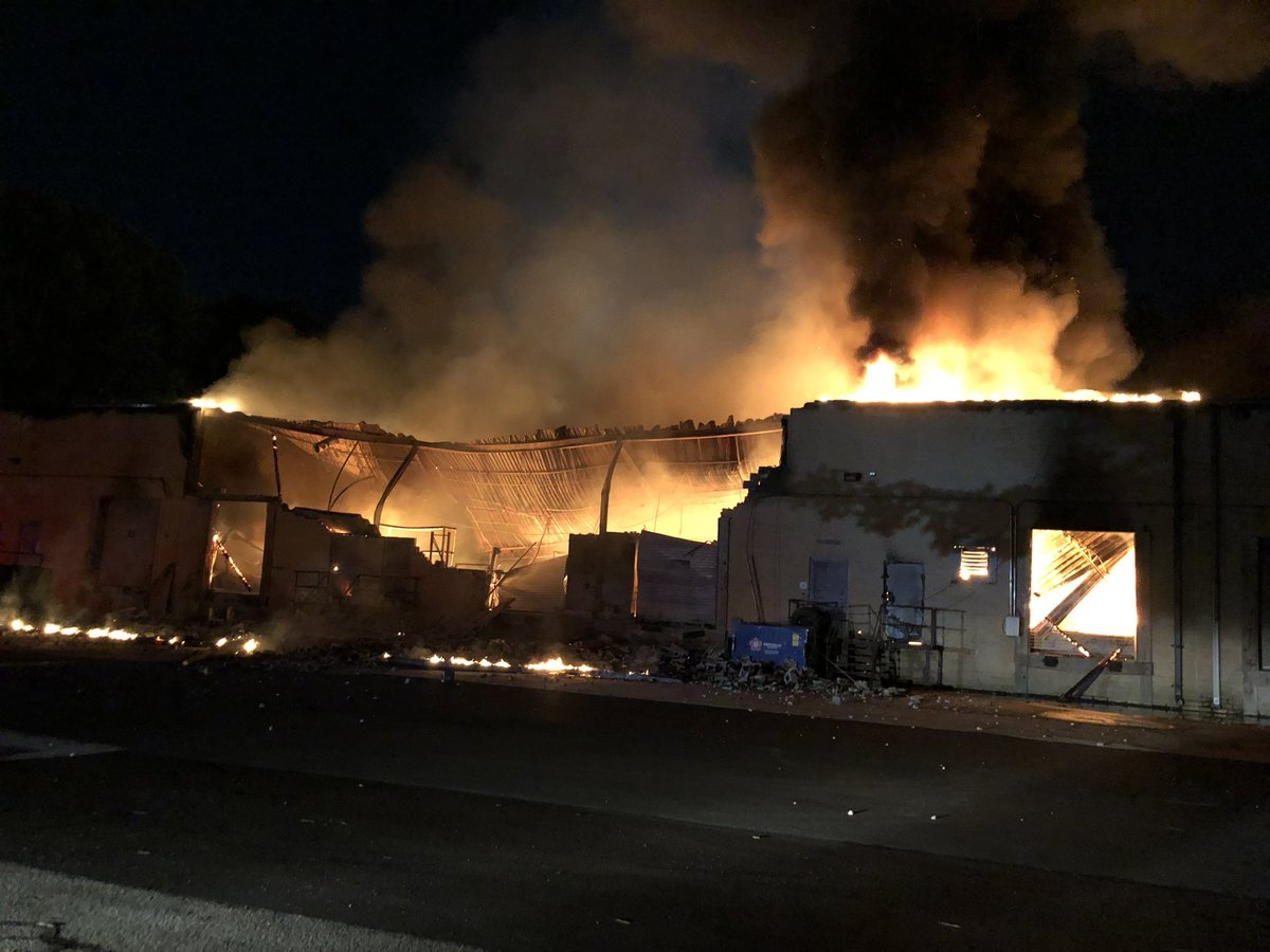 Early AM fire has destroyed Atlanta Custom Iron Works. No injuries; City of South Fulton Fire & Rescue says cause under investigation &amp; firefighters will be here for a few hours to put out hotspots. Businesses on each side have been damaged but not severely. 