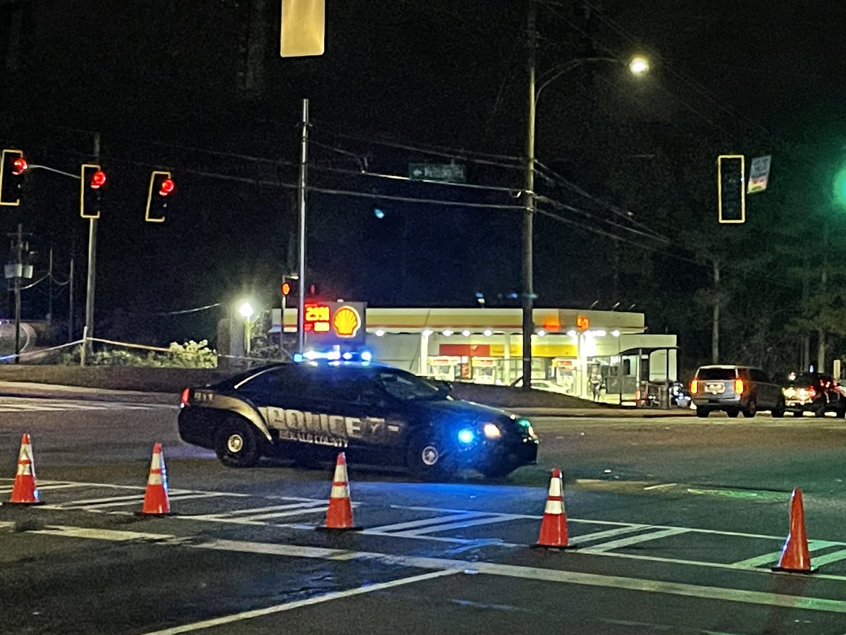 Dekalb officers kill man who they say started shooting at them. Happened at Shell station on Covington Hwy. Started when officers responded to the murder of an apparent Lyft driver not far away.