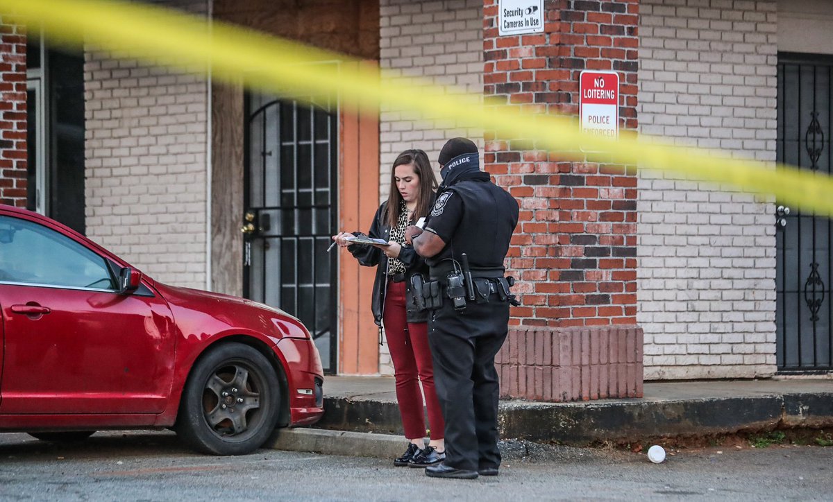 Man killed in early morning shooting inside DeKalb restaurant, police say 