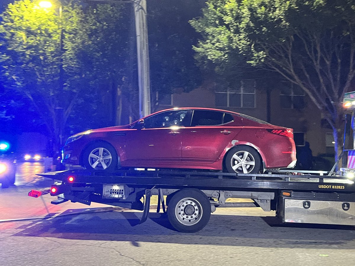 Man shot and killed inside his car, just towed from scene in Mechanicsville in SW Atlanta
