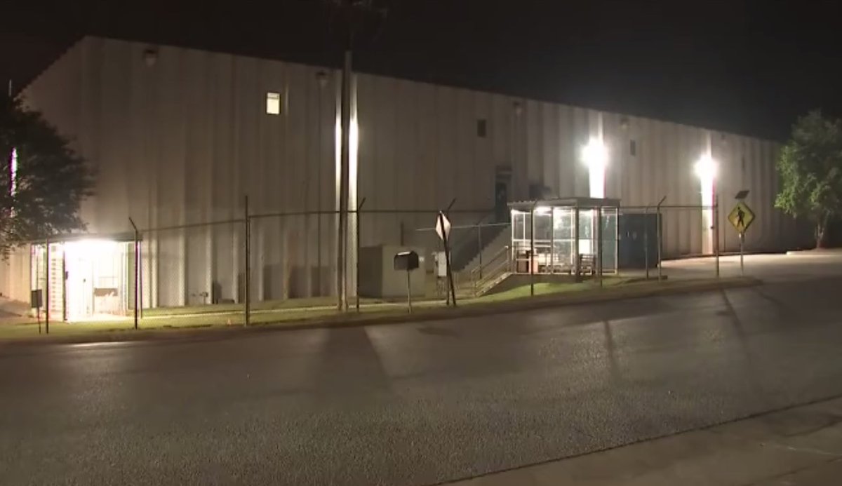 An investigation is underway in the city of Rome, Ga after a shooting at the Kellogg Bakery there. the shooting occurred at the plant on Old Lindale Road before 11pm last night.