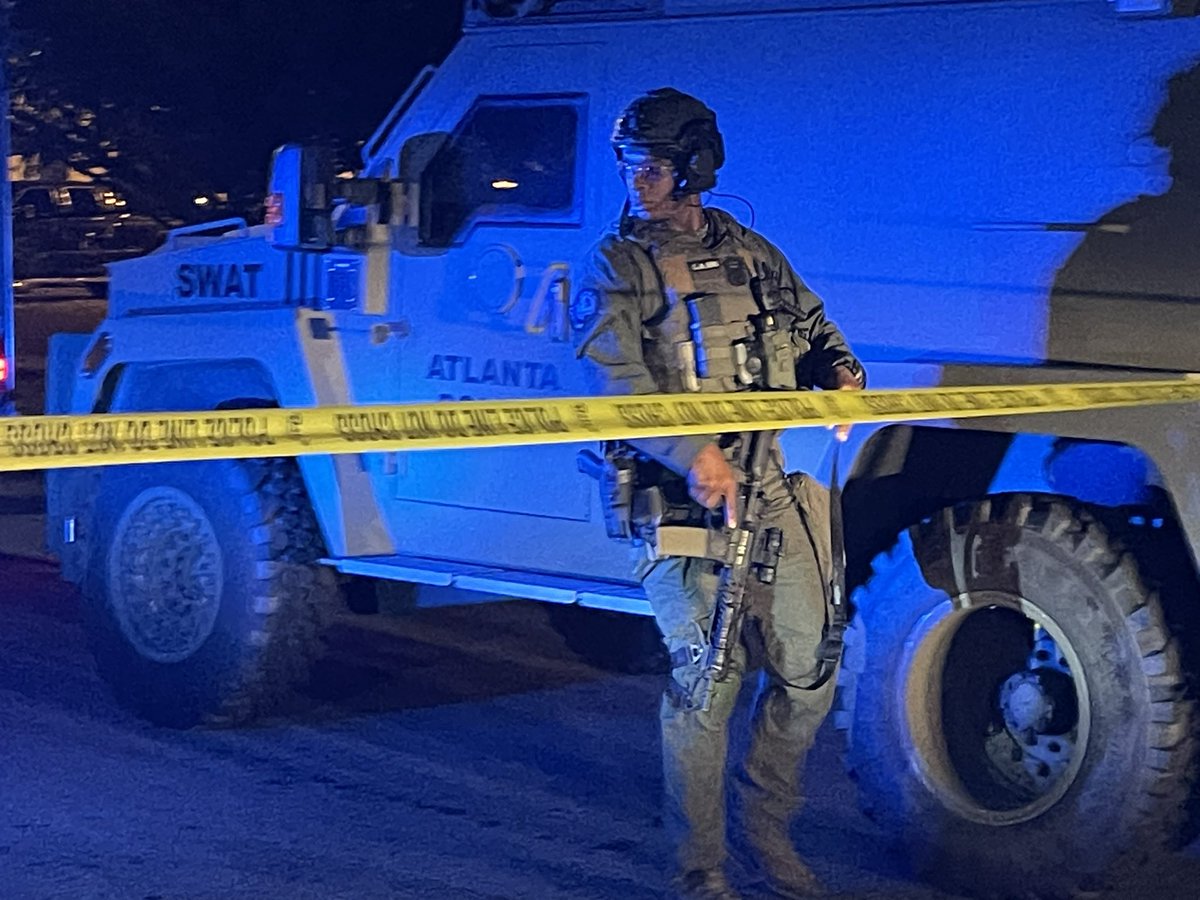 SWAT CALLED TO MURDER SCENE: A.P.D. swat at SW Atl home where man was killed hrs earlier. Scene playing out on Allene Ave. Victim, shot Sunday night, died at Grady. Police say swat needed to collect evidence 