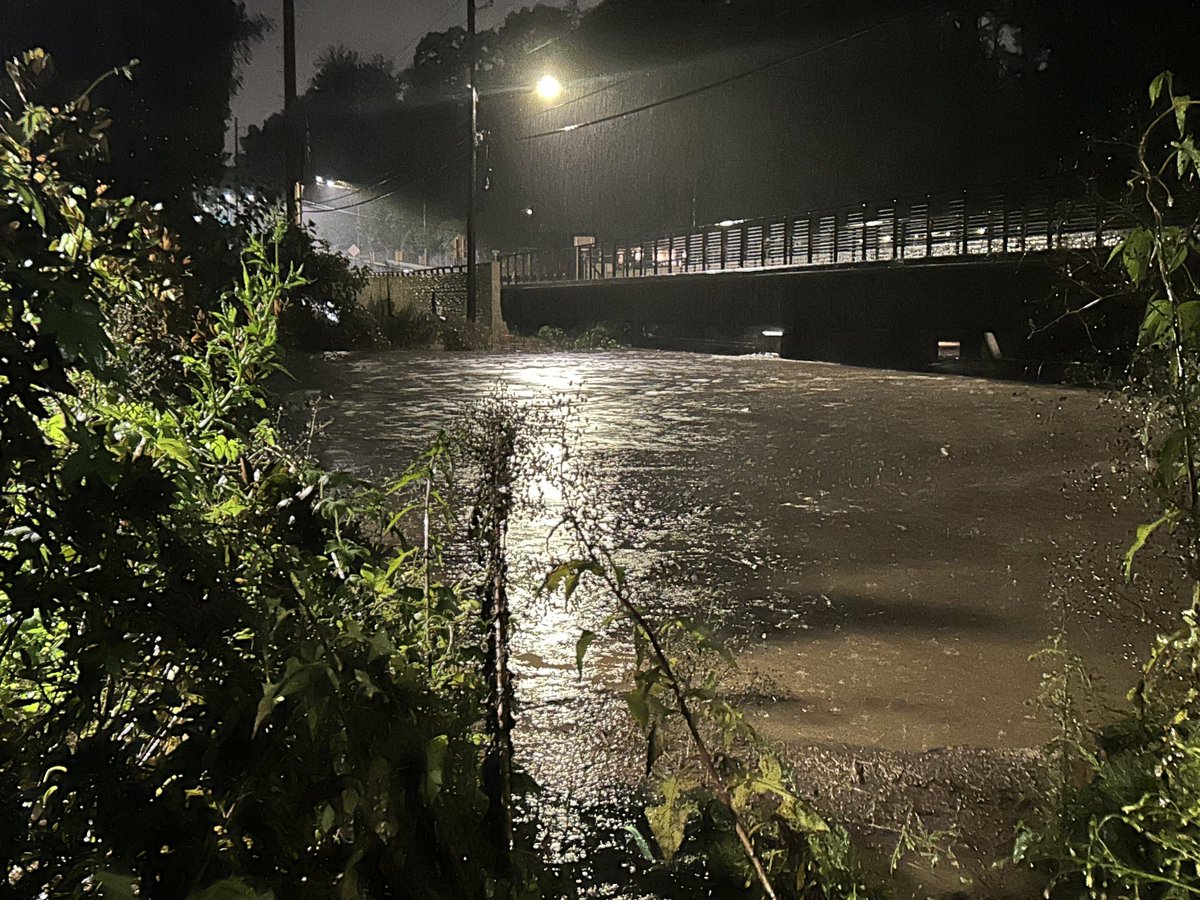 Hurricane Helene is moving FAST toward Metro Atlanta. Already we’re seeing substantial flooding near Peachtree Creek, which looks like it’s getting close to overflowing.