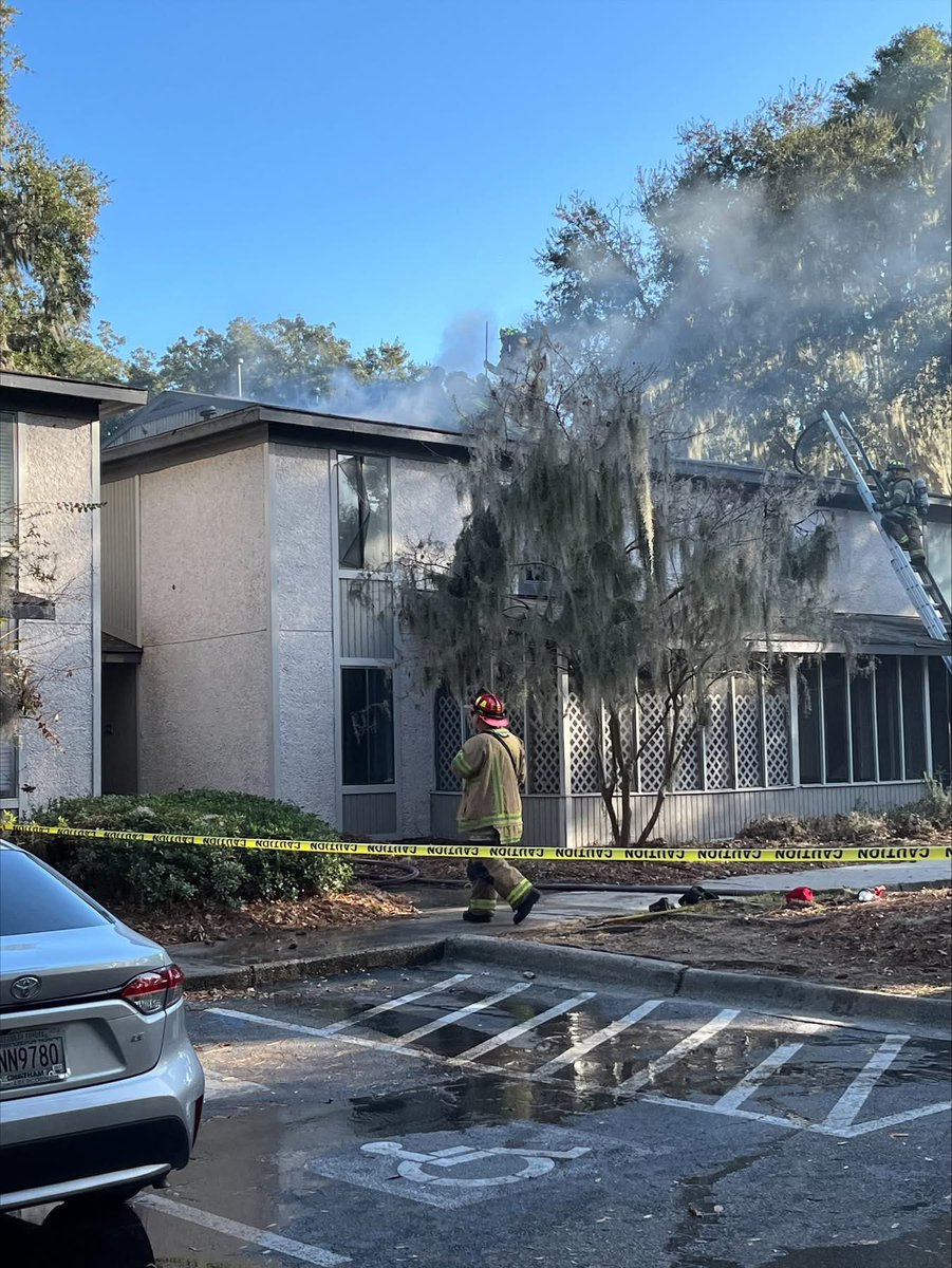 SFD responded to a fire in the Marsh Cove Apartment Complex.  No injuries are reported at this time. Four people were displaced due to the fire