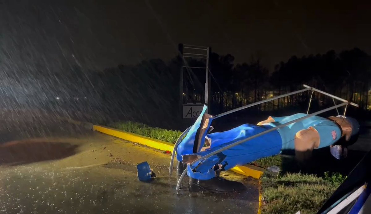 Some damage in Dallas (Paulding County) at the intersection of GA-61 and US-278. A tornado warning had been issued for this area. 