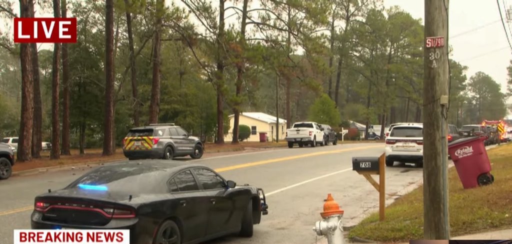 Reports of two police officers shot in Tifton GA