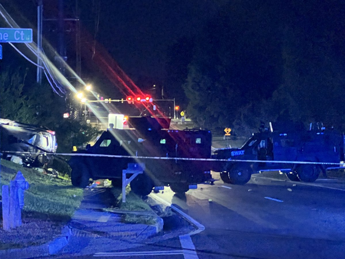GBI is now investigating a fatal Cobb Co Officer involved shooting. Cobb police say at 10:22 pm Fri., a traffic stop turned into a chase & the driver overturned his vehicle on Windy Hill Rd & then allegedly shot at policemen while exiting the vehicle